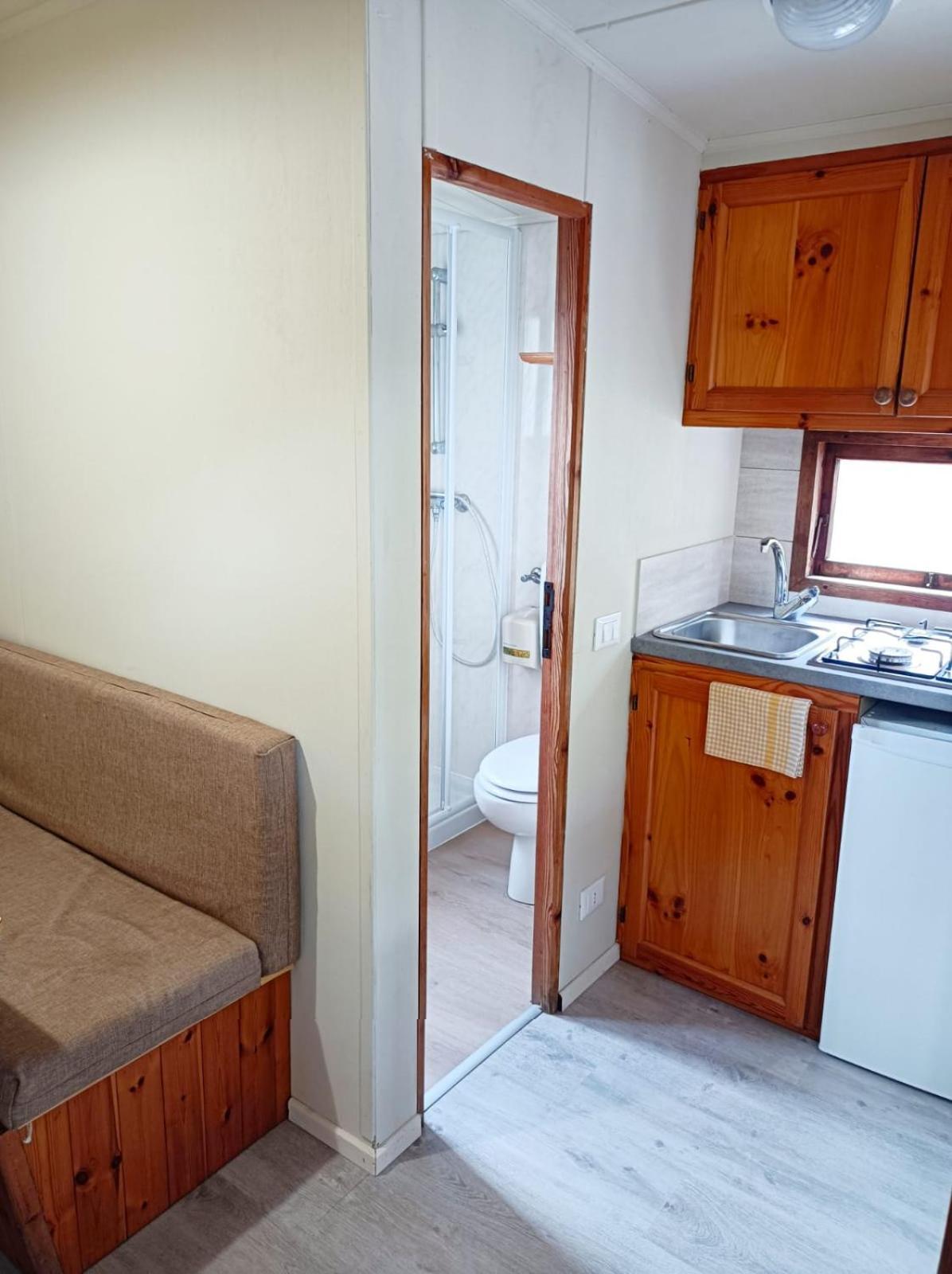 Il Frantoio Camping San Bartolomeo Al Mare Ngoại thất bức ảnh