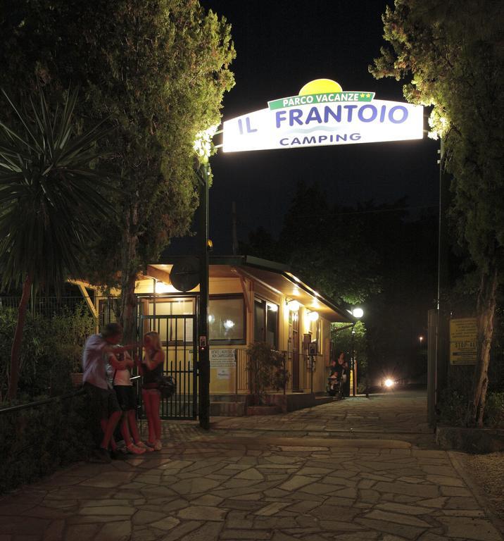 Il Frantoio Camping San Bartolomeo Al Mare Ngoại thất bức ảnh